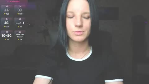 Snapshot of sweetshy99 chatting on May 17, 2026, 6:37 pm Sweet Shy online show from May 17, 2026, 6:37 pm