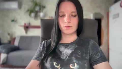 Snapshot of sweetshy99 chatting on June 3, 2026, 9:56 am Sweet Shy online show from June 3, 2026, 9:56 am