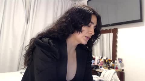 Dianis online show from February 9, 2026, 12:03 am