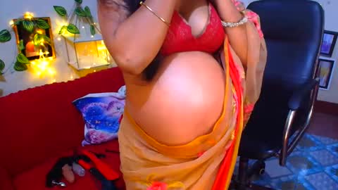 SweetSour online show from February 9, 2026, 1:31 am