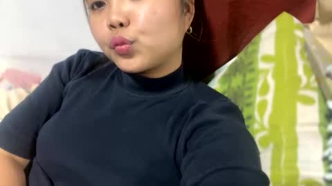 sweetspicyy online show from March 25, 2026, 10:32 am