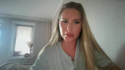 SweetsxGirlsx online show from July 29, 2026, 11:19 am