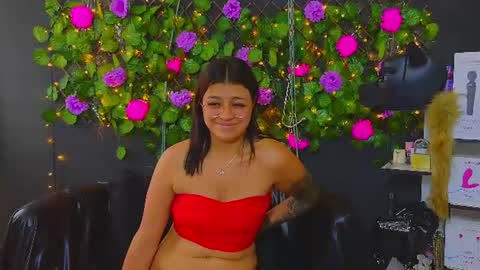Snapshot of sweett_mollyy chatting on July 29, 2026, 6:17 pm Molly - INDEPENDENT MODEL online show from July 29, 2026, 6:17 pm
