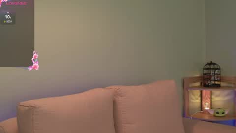Snapshot of sweett_petite chatting on April 24, 2026, 1:57 pm online show from April 24, 2026, 1:57 pm