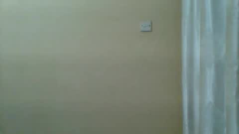 sweett_red online show from May 28, 2026, 7:11 pm