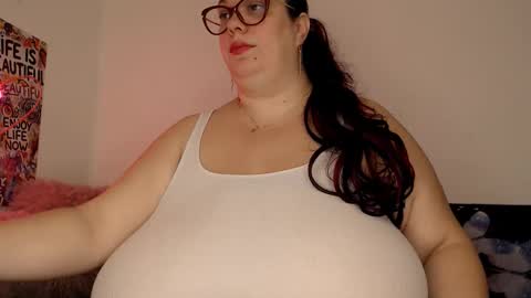 Maya online show from November 10, 2025, 8:13 am