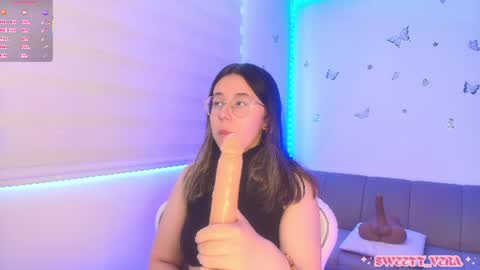 Snapshot of sweettvera_ chatting on June 12, 2026, 2:27 pm Veronica Independent Model online show from June 12, 2026, 2:27 pm