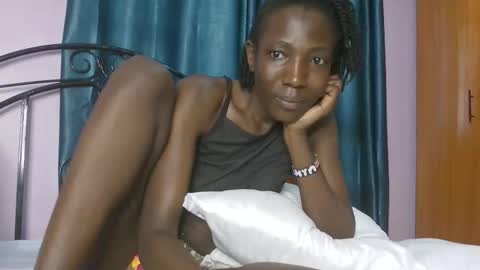 sweetvalariy online show from October 20, 2025, 9:21 am