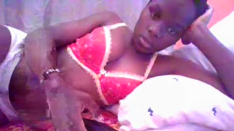 Snapshot of sweetvallerie chatting on July 13, 2026, 11:13 am sweetvallerie online show from July 13, 2026, 11:13 am