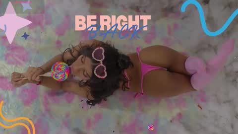 sweetviolet___ online show from February 5, 2026, 11:59 am