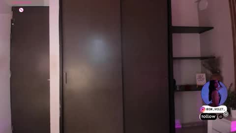 sweetviolet___ online show from March 6, 2026, 12:23 pm