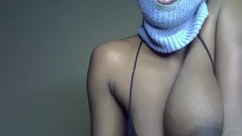 Snapshot of sweetvirgi25 chatting on February 16, 2026, 9:44 pm loving soul online show from February 16, 2026, 9:44 pm