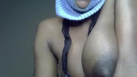 Snapshot of sweetvirgi25 chatting on February 21, 2026, 11:55 am loving soul online show from February 21, 2026, 11:55 am