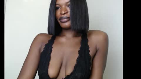 sweetxxboobsx online show from October 10, 2025, 10:25 am