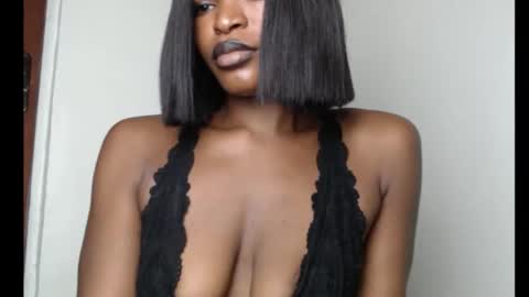 sweetxxboobsx online show from October 17, 2025, 8:17 am