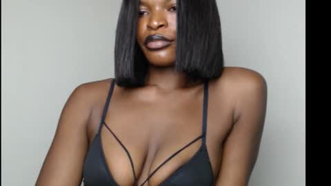 sweetxxboobsx online show from November 8, 2025, 8:29 pm