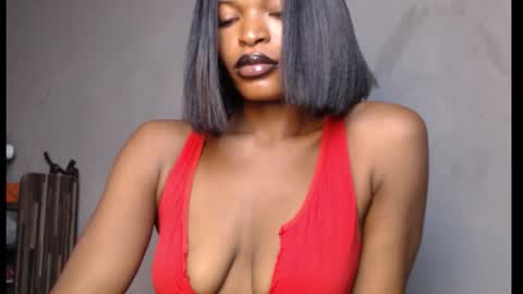 Snapshot of sweetxxboobsx chatting on March 3, 2026, 9:10 pm sweetxxboobsx online show from March 3, 2026, 9:10 pm