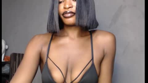 Snapshot of sweetxxboobsx chatting on March 6, 2026, 8:33 am sweetxxboobsx online show from March 6, 2026, 8:33 am