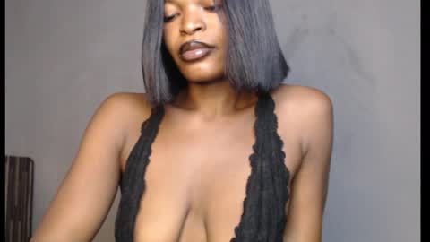 Snapshot of sweetxxboobsx chatting on March 8, 2026, 8:51 am sweetxxboobsx online show from March 8, 2026, 8:51 am