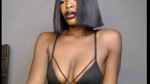 Snapshot of sweetxxboobsx chatting on March 17, 2026, 7:44 am sweetxxboobsx online show from March 17, 2026, 7:44 am