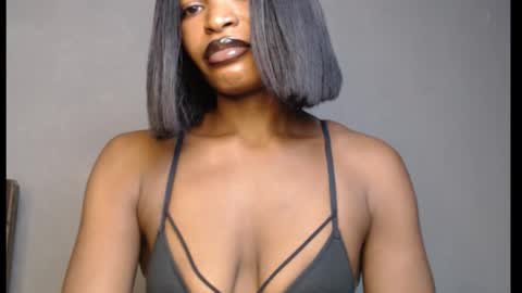 Snapshot of sweetxxboobsx chatting on March 25, 2026, 8:59 pm sweetxxboobsx online show from March 25, 2026, 8:59 pm