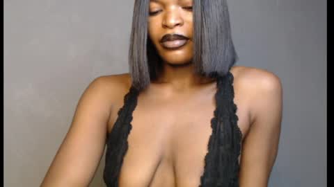 Snapshot of sweetxxboobsx chatting on April 2, 2026, 9:40 am sweetxxboobsx online show from April 2, 2026, 9:40 am