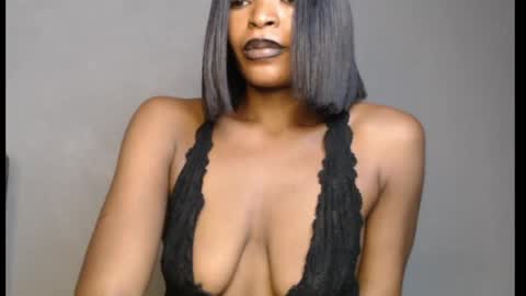 Snapshot of sweetxxboobsx chatting on April 4, 2026, 8:01 am sweetxxboobsx online show from April 4, 2026, 8:01 am