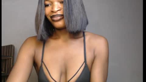Snapshot of sweetxxboobsx chatting on April 9, 2026, 7:36 am sweetxxboobsx online show from April 9, 2026, 7:36 am