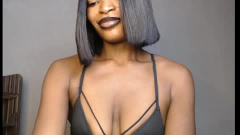 Snapshot of sweetxxboobsx chatting on April 11, 2026, 8:40 am sweetxxboobsx online show from April 11, 2026, 8:40 am