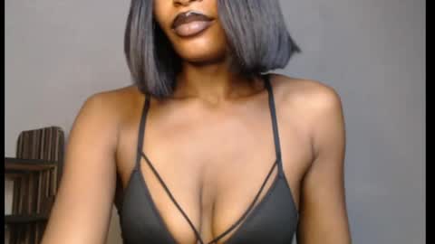 Snapshot of sweetxxboobsx chatting on April 12, 2026, 8:30 am sweetxxboobsx online show from April 12, 2026, 8:30 am