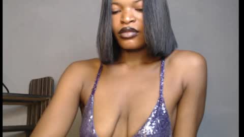 Snapshot of sweetxxboobsx chatting on April 18, 2026, 8:07 am sweetxxboobsx online show from April 18, 2026, 8:07 am