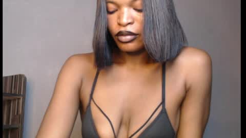 Snapshot of sweetxxboobsx chatting on April 19, 2026, 9:08 am sweetxxboobsx online show from April 19, 2026, 9:08 am