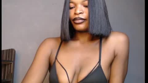 Snapshot of sweetxxboobsx chatting on April 24, 2026, 4:09 pm sweetxxboobsx online show from April 24, 2026, 4:09 pm