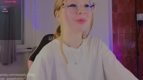 Jenny  give it a sub online show from March 29, 2026, 2:39 pm