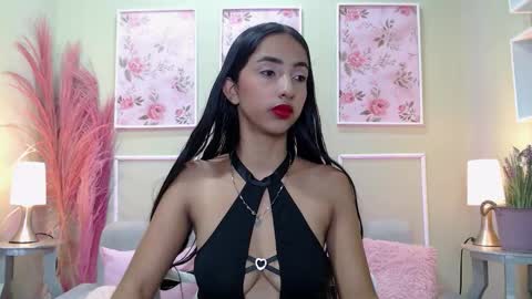 LAURA online show from November 2, 2025, 12:07 pm