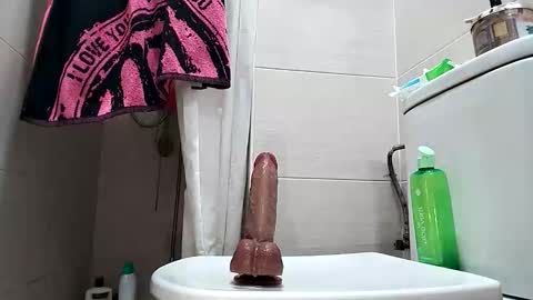 Silvia online show from May 23, 2026, 9:08 pm