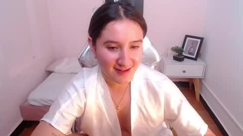 Catalina online show from December 14, 2024, 1:39 am