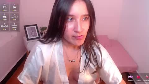 Catalina online show from February 1, 2025, 8:05 pm