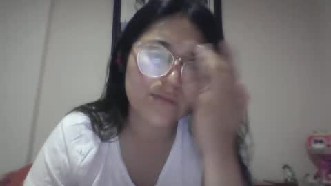 sweetyypeach online show from December 16, 2024, 3:08 am