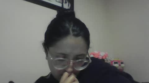 sweetyypeach online show from January 22, 2025, 4:55 am