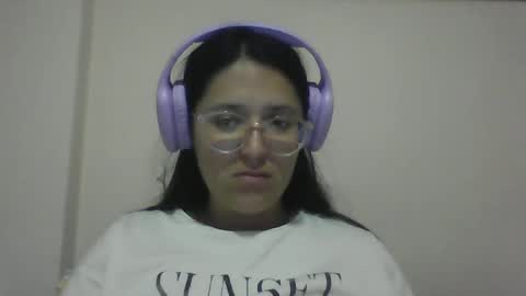 sweetyypeach online show from February 24, 2025, 3:23 am