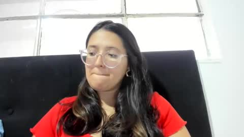 sweetyypeach online show from February 26, 2025, 7:49 pm