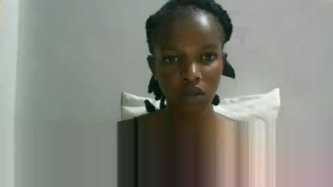 sweetz_candice online show from October 5, 2025, 2:48 pm