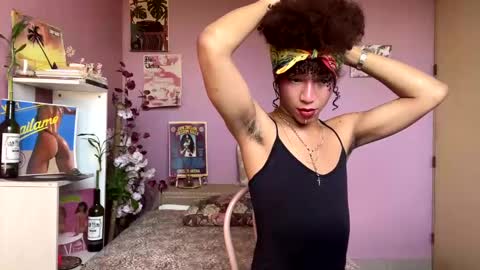 swettcabol online show from February 5, 2025, 3:52 pm