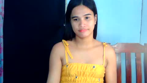 Snapshot of swettie_rhea chatting on June 15, 2026, 4:42 pm Rhea online show from June 15, 2026, 4:42 pm