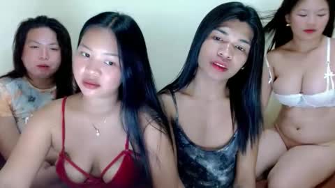 Snapshot of swetty_naughty chatting on May 19, 2026, 9:04 am Mae online show from May 19, 2026, 9:04 am