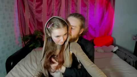 Snapshot of swiity_room_ chatting on April 21, 2026, 4:34 pm Slavik Vikulik online show from April 21, 2026, 4:34 pm