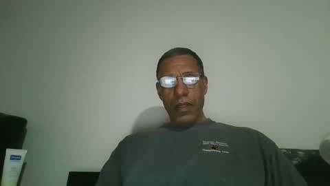 swimmerbod2495 online show from April 10, 2026, 5:56 am