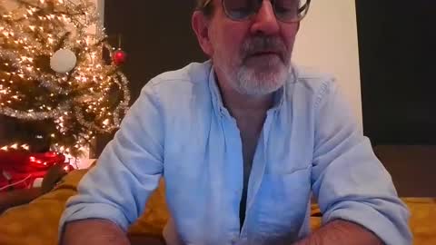swimmi70 online show from January 29, 2025, 4:52 pm