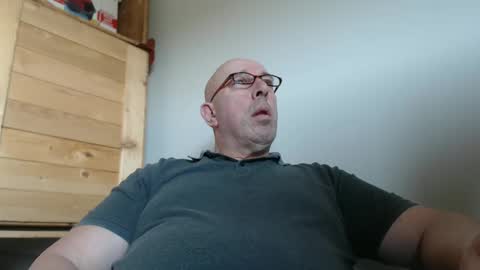 swissscooby55 online show from March 8, 2025, 9:06 am